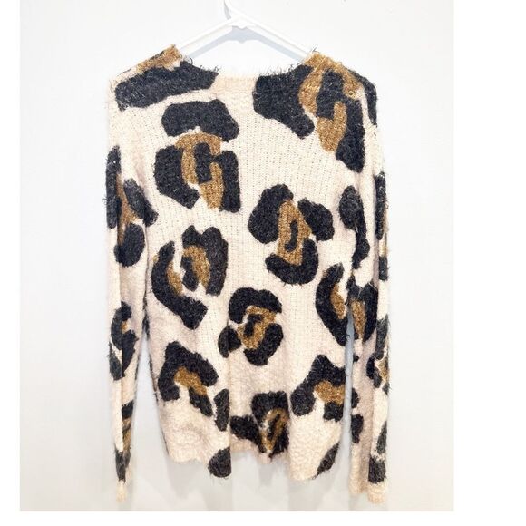 Show me your mumu mellow cheetah sweater - Picture 2 of 3